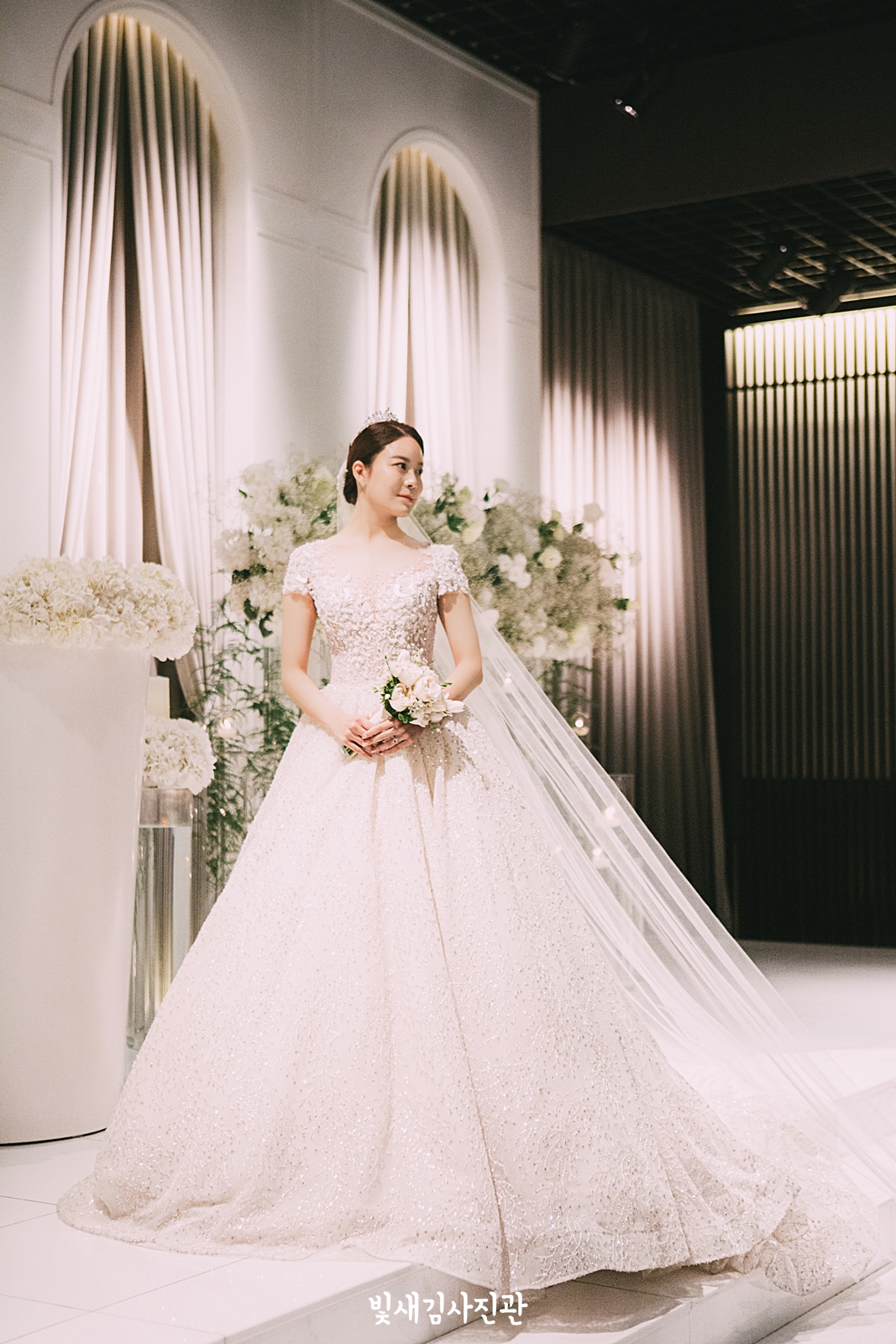 더컨벤션 송파문정 본식스냅 15