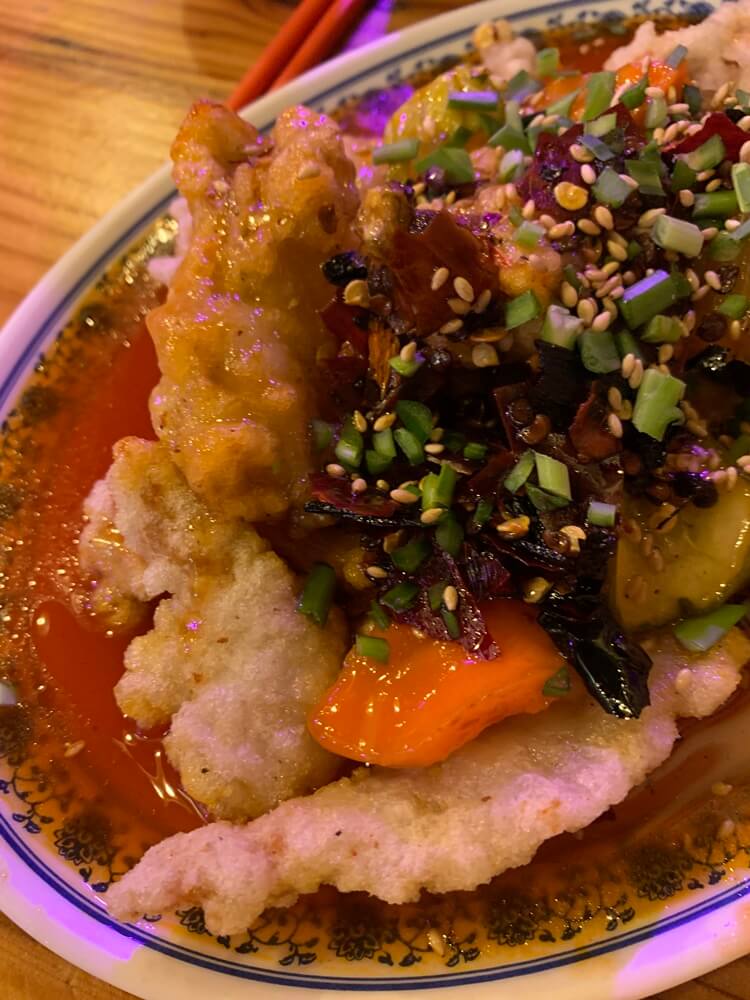 꿔바로우 근접 모습