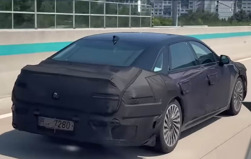 신형그랜저 스파이샷