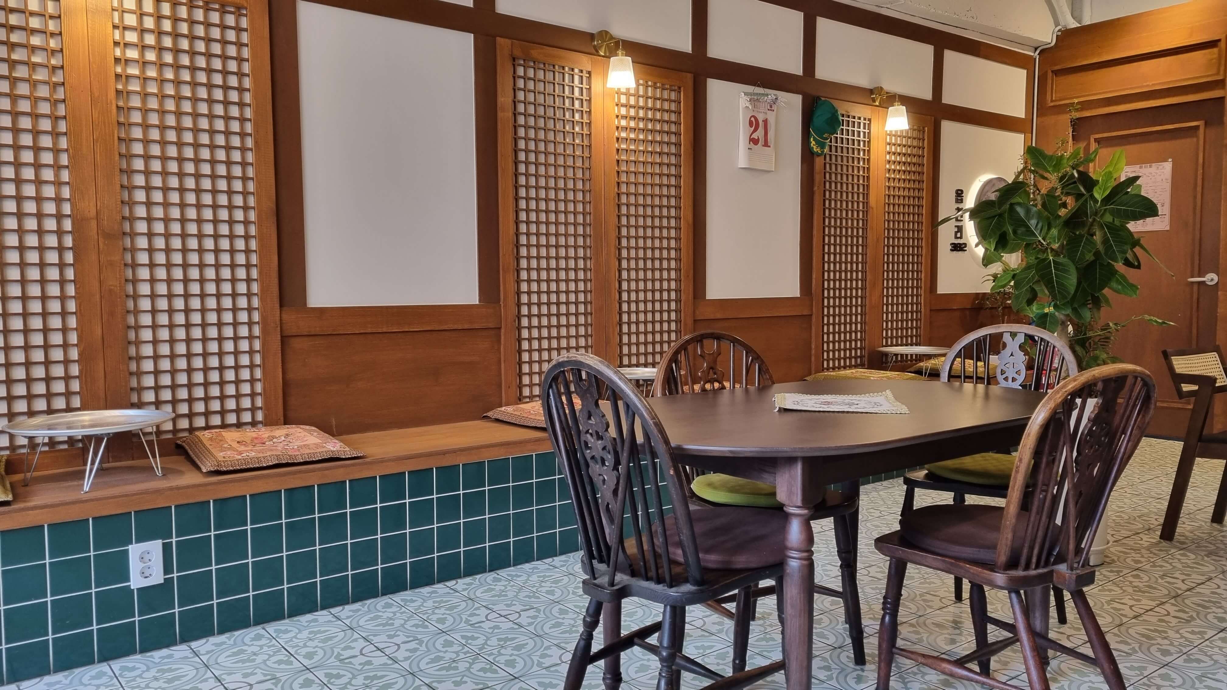 동대문구 장안동 카페 읍천리 382 리뷰 토스트 맛집