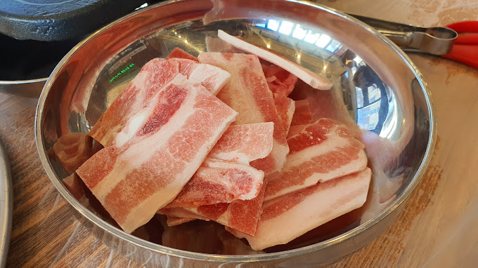 광교 카페거리 냉삼집 '정옥집'