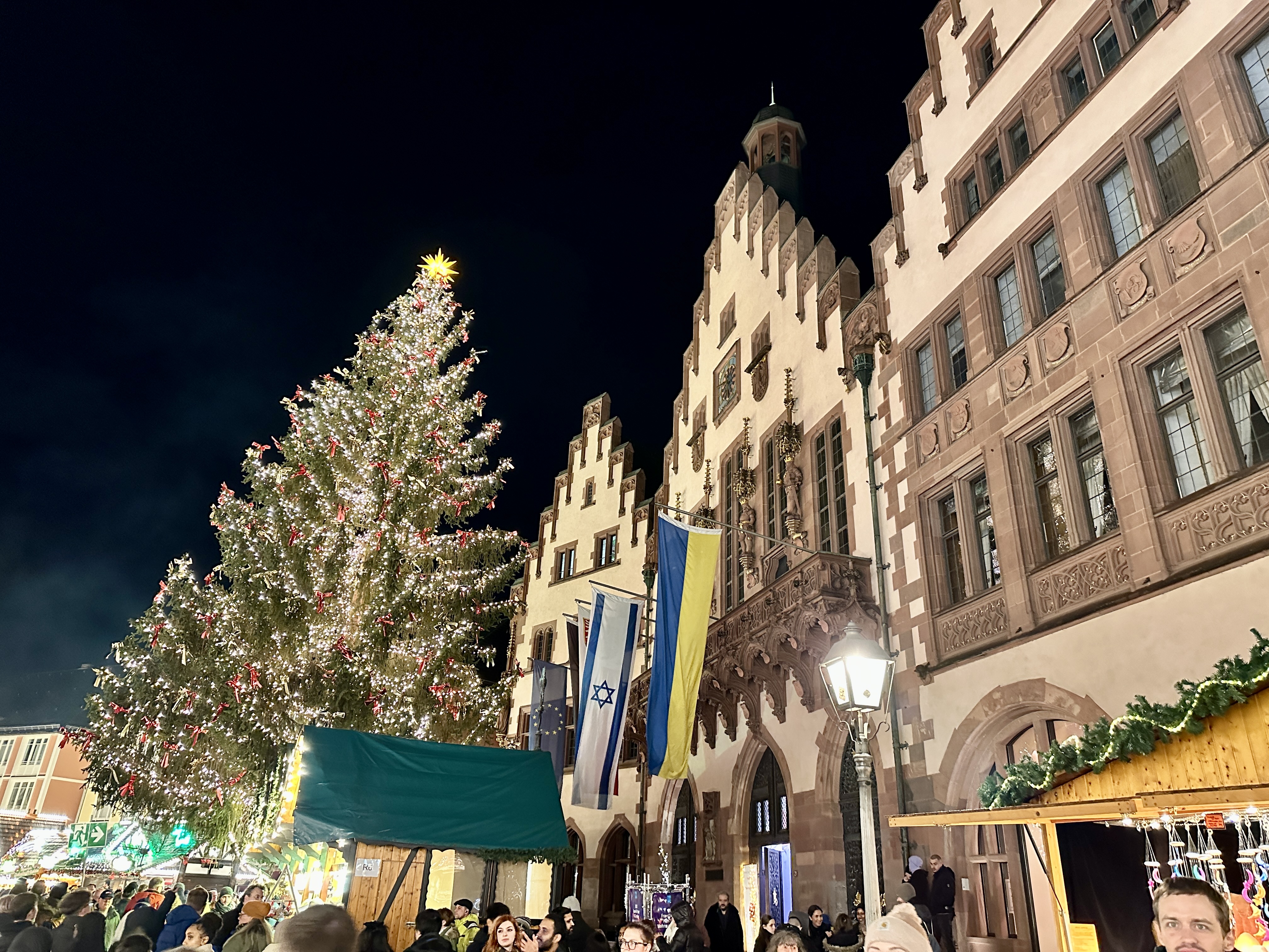 뢰머광장 크리스마스마켓 야경