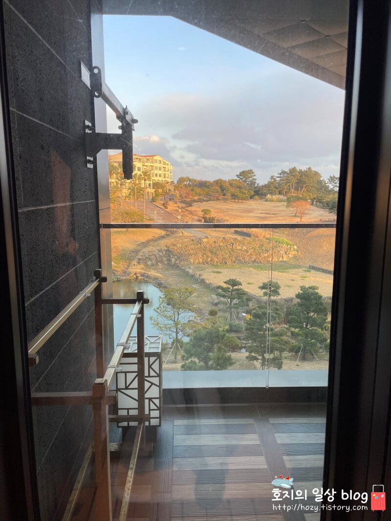 제주 JW메리어트 발코니