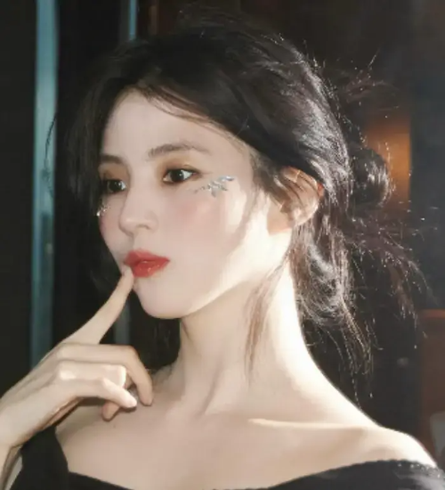 한소희-배우-사진