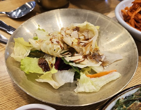 신의주찹쌀순대하남본점샐러드