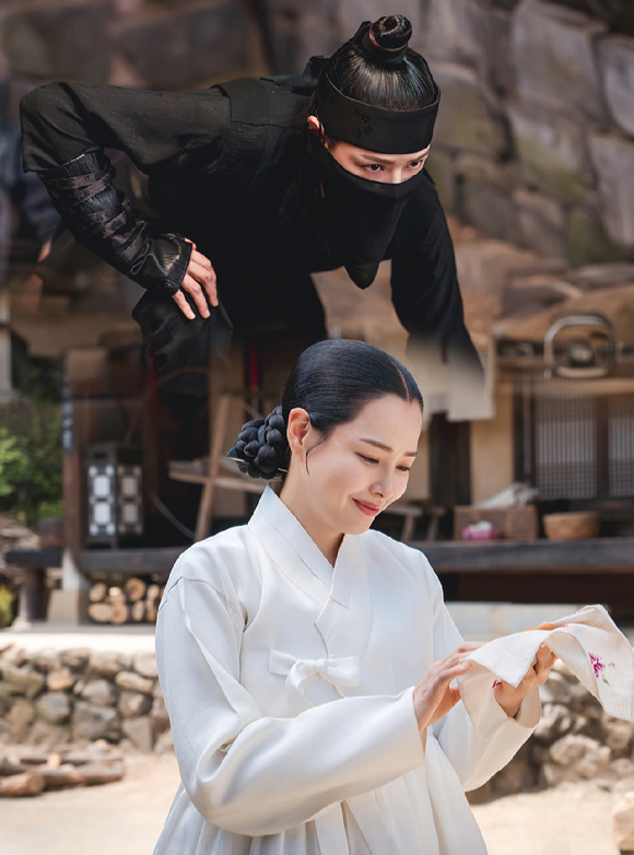 &#39;밤에 피는 꽃&#39; 이하늬 스틸. [사진=MBC]