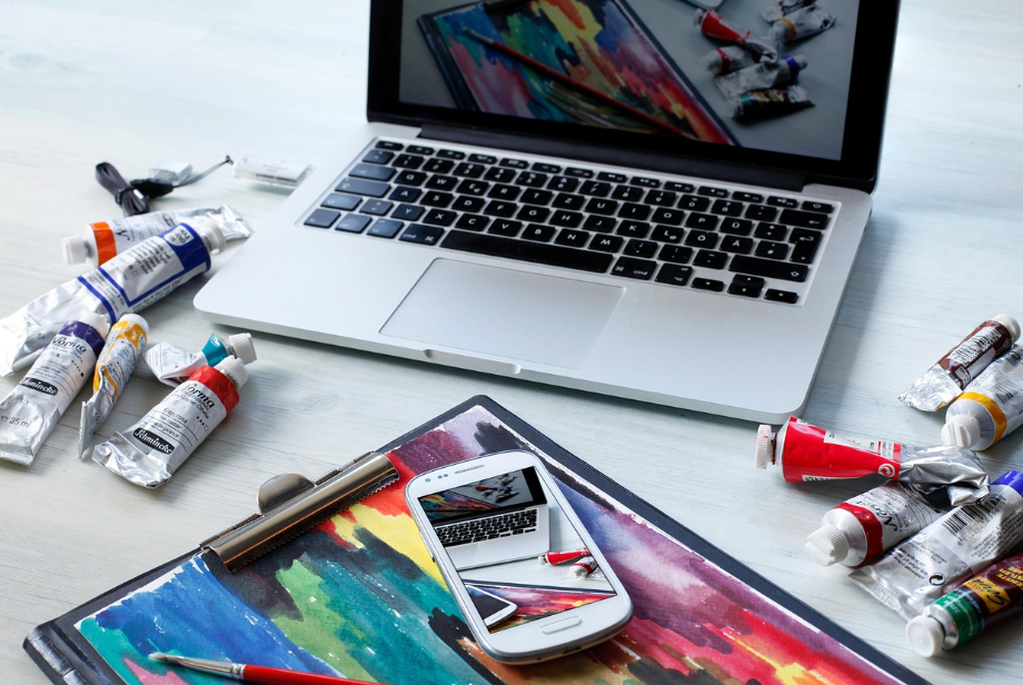 작은 기업도 반드시 알아야 할 디지털 전환(DX)