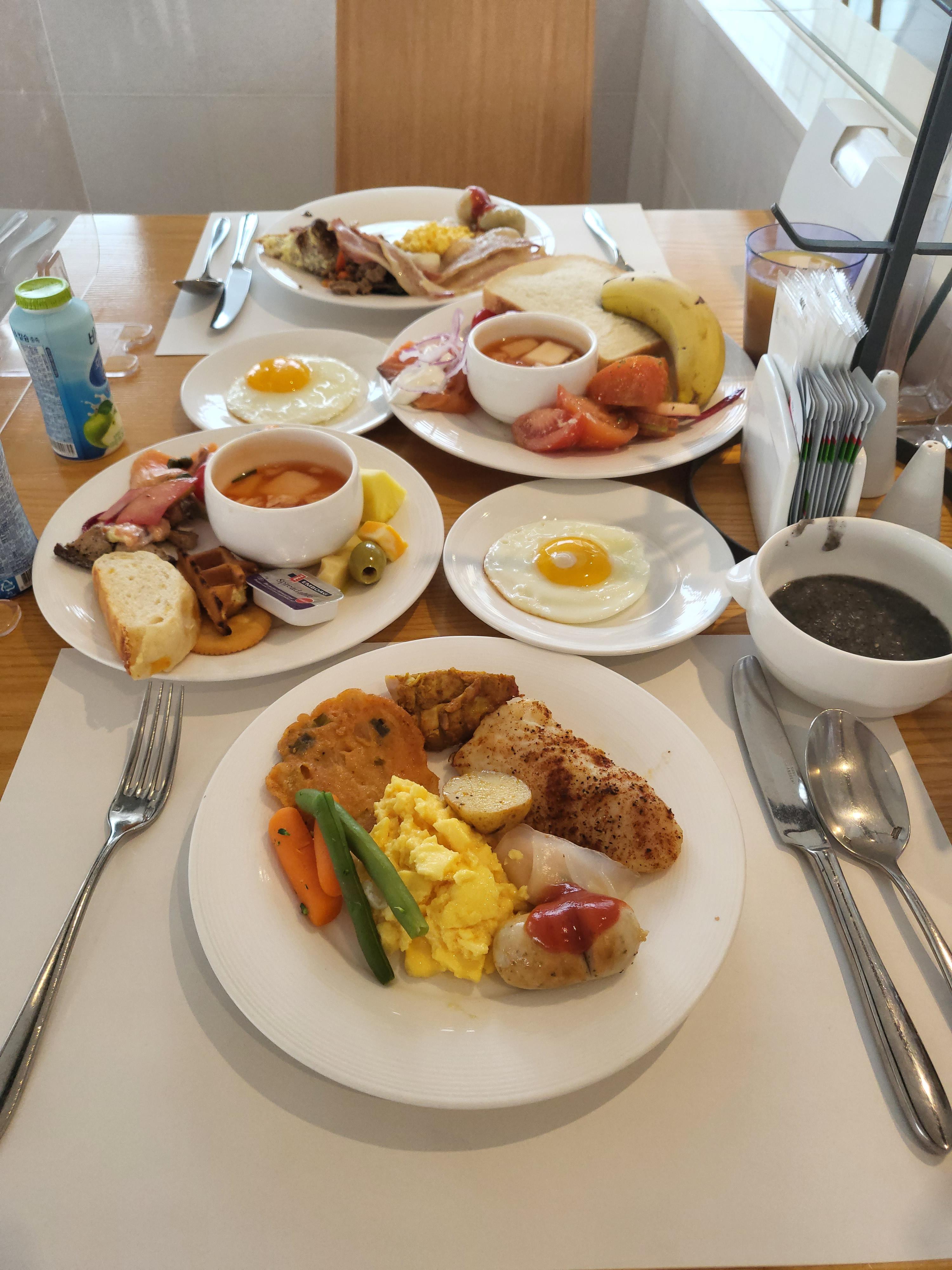 네스트호텔조식