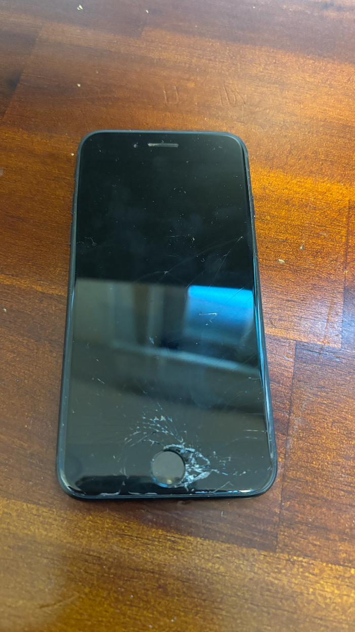 아이폰se3 액정수리