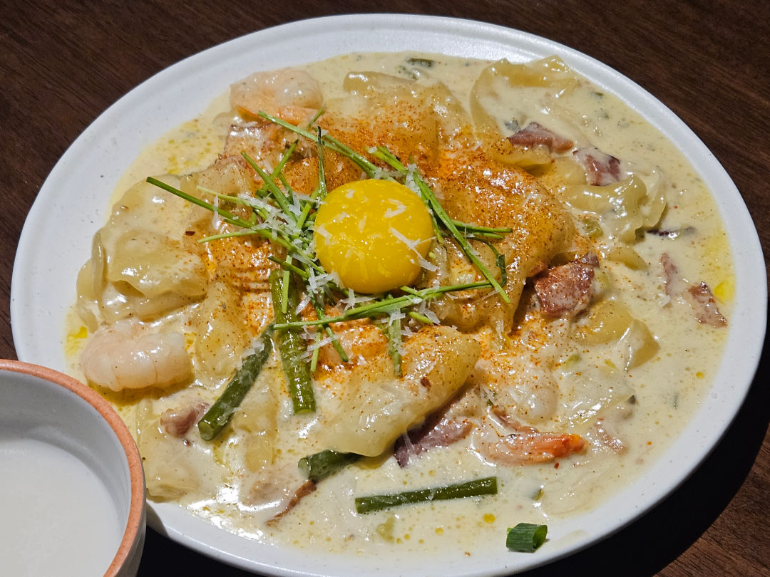 윤공 퓨전한식 크림수제비