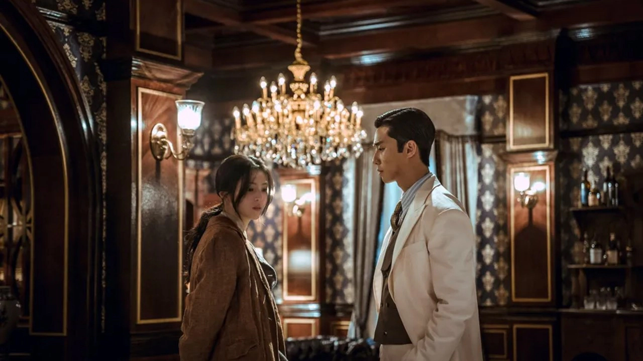 경성크리처 출연진. 한소희(왼쪽)와 박서준(출처-공식자료)