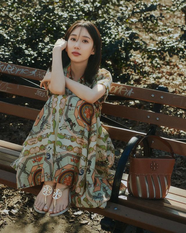 박은빈 wkorea 화보 with 토리버치