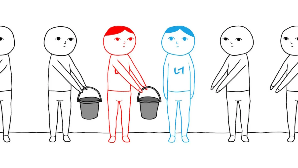 양동이를-서로-넘겨주고-있는-사람들