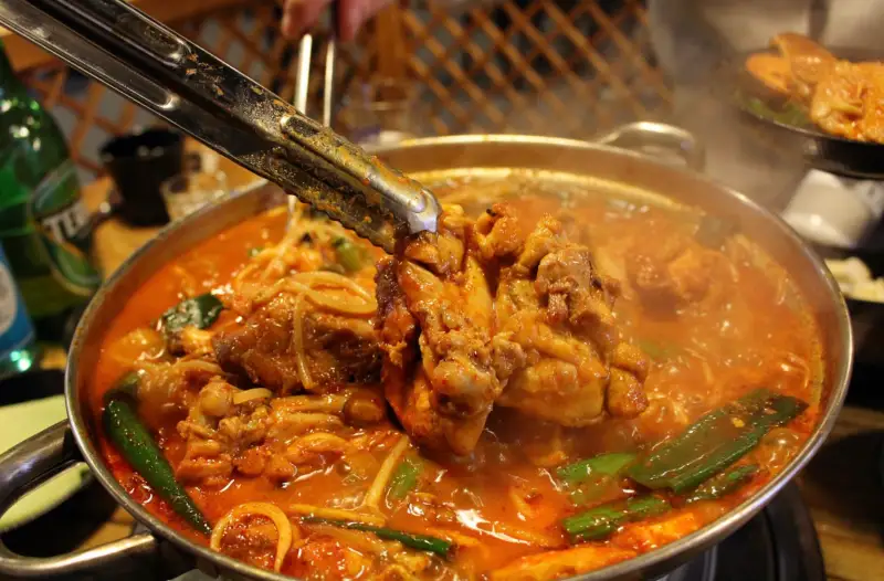 계륵사지-숯불닭갈비-전주송천본점-얼큰물닭갈비