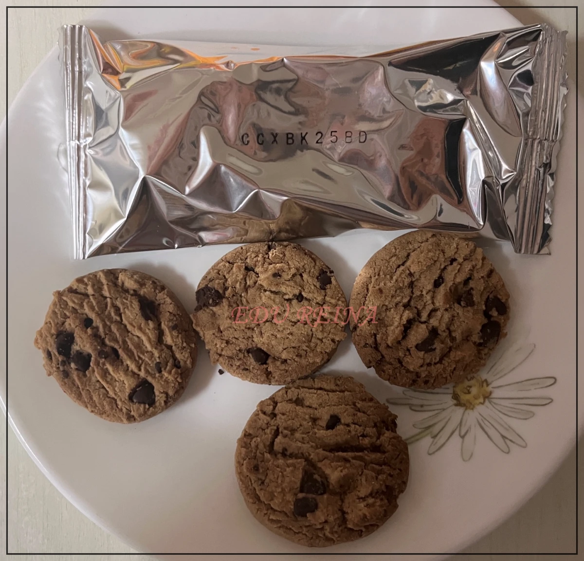 노브랜드-달콤한초코칩쿠키-1봉지-4개