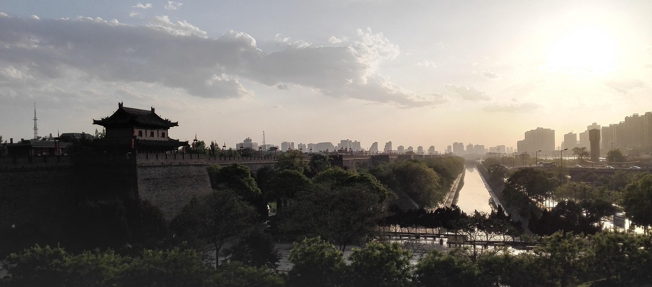 서안 성벽 해자 모습