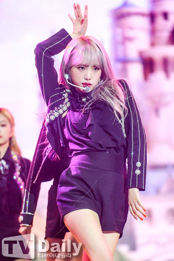 최예나 방송 및 예능 활동