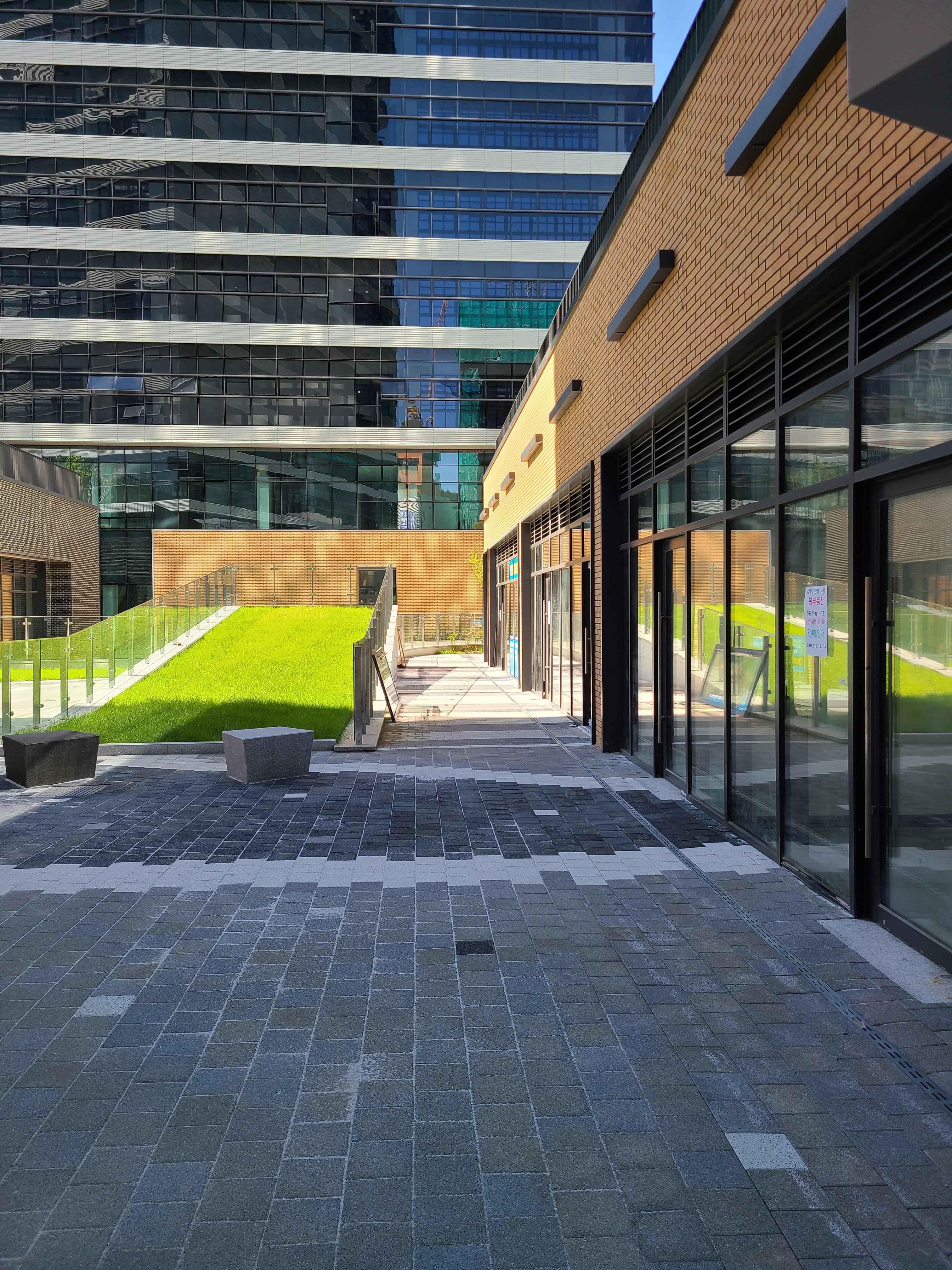 강동 U1센터 외관 및 주변환경11