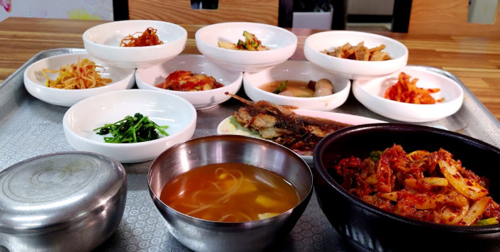 혼밥 가성비 맛집 TOP10 확인하러 가기
