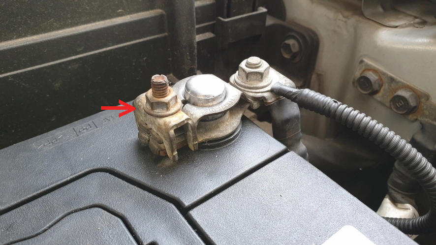 배터리 마이너스 단자