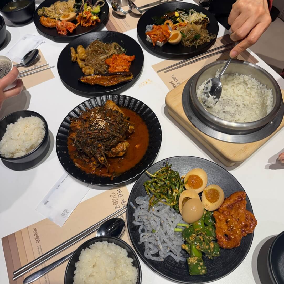 야탑 자연별곡 솥밥 포함 전체 상차림 사진
