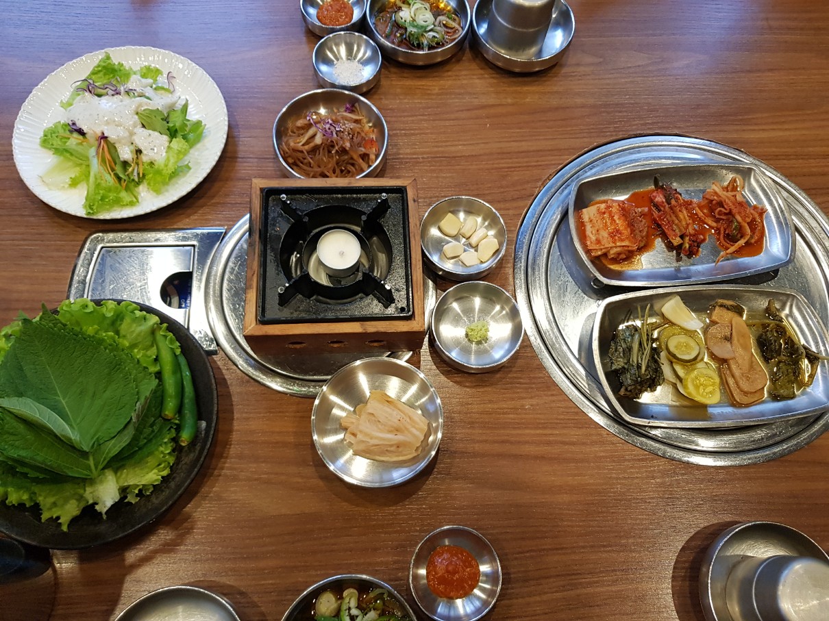 호치민 7군 푸미흥 한국 바비큐 전문점 일미락 - 기본 반찬
