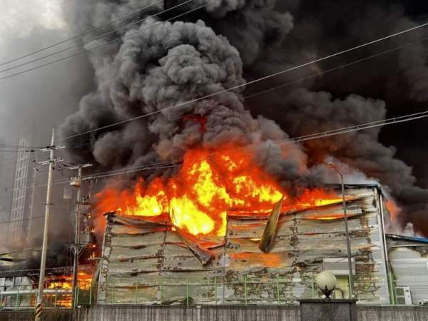 경기 양주 홍죽산업단지 공장 폭발 화재 발생... 3명 부상 및 17명 대피 상황 정밀 분석