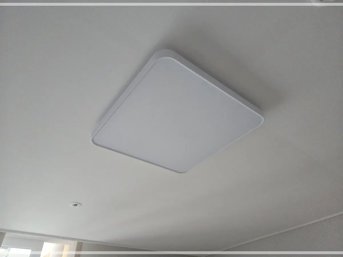 안방-LED-전등-셀프-교체-완료된-모습
