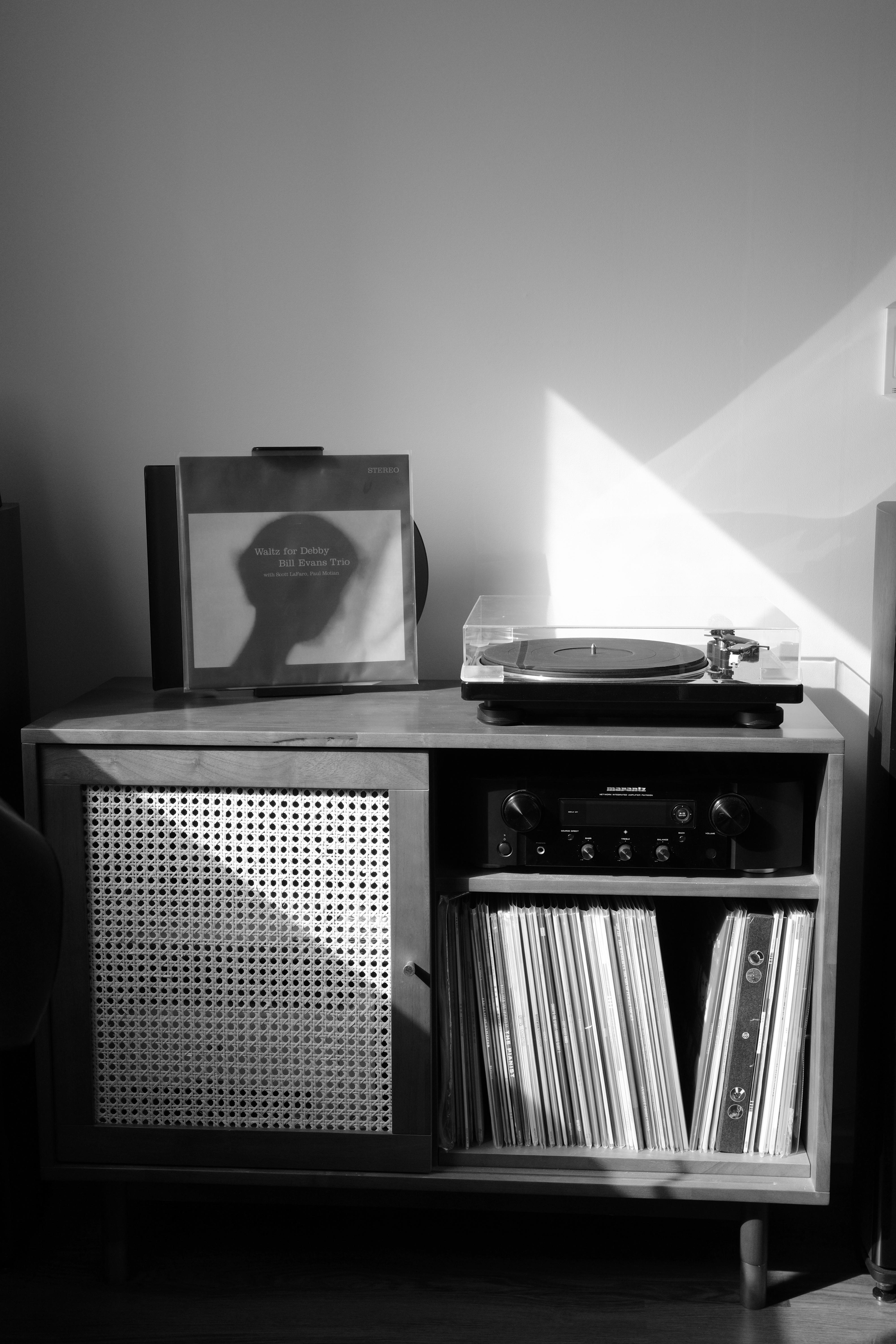 리코 GR3 사진 모노톤