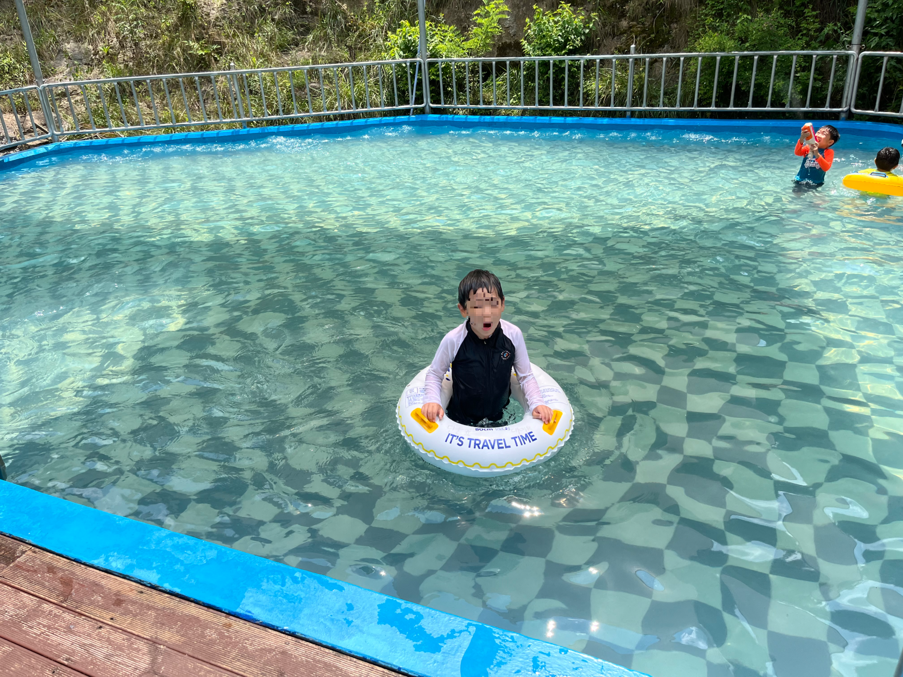 단풍숲 캠핑장 수영장