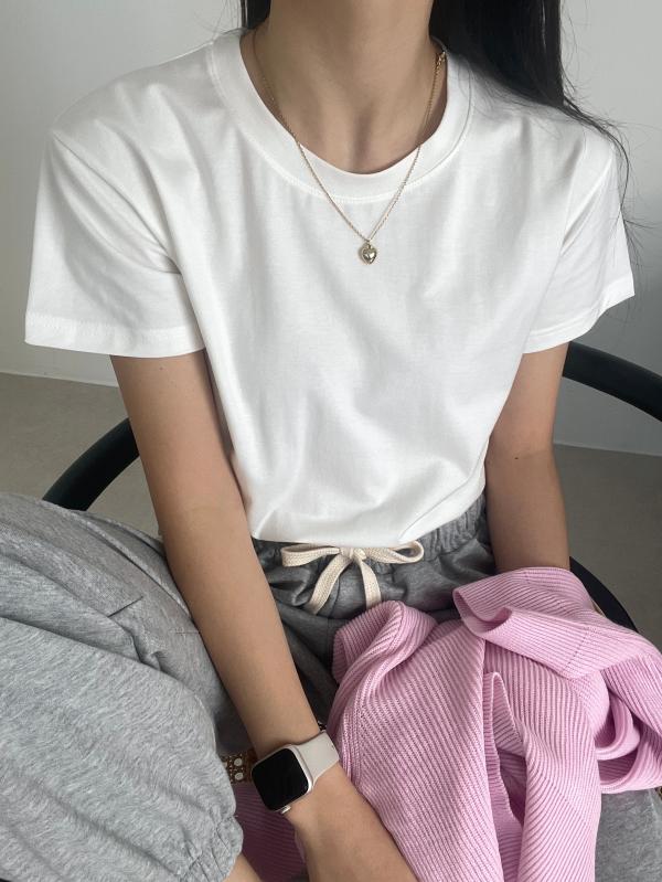 더보느 필수템 쫀쫀 스판 반팔 티셔츠