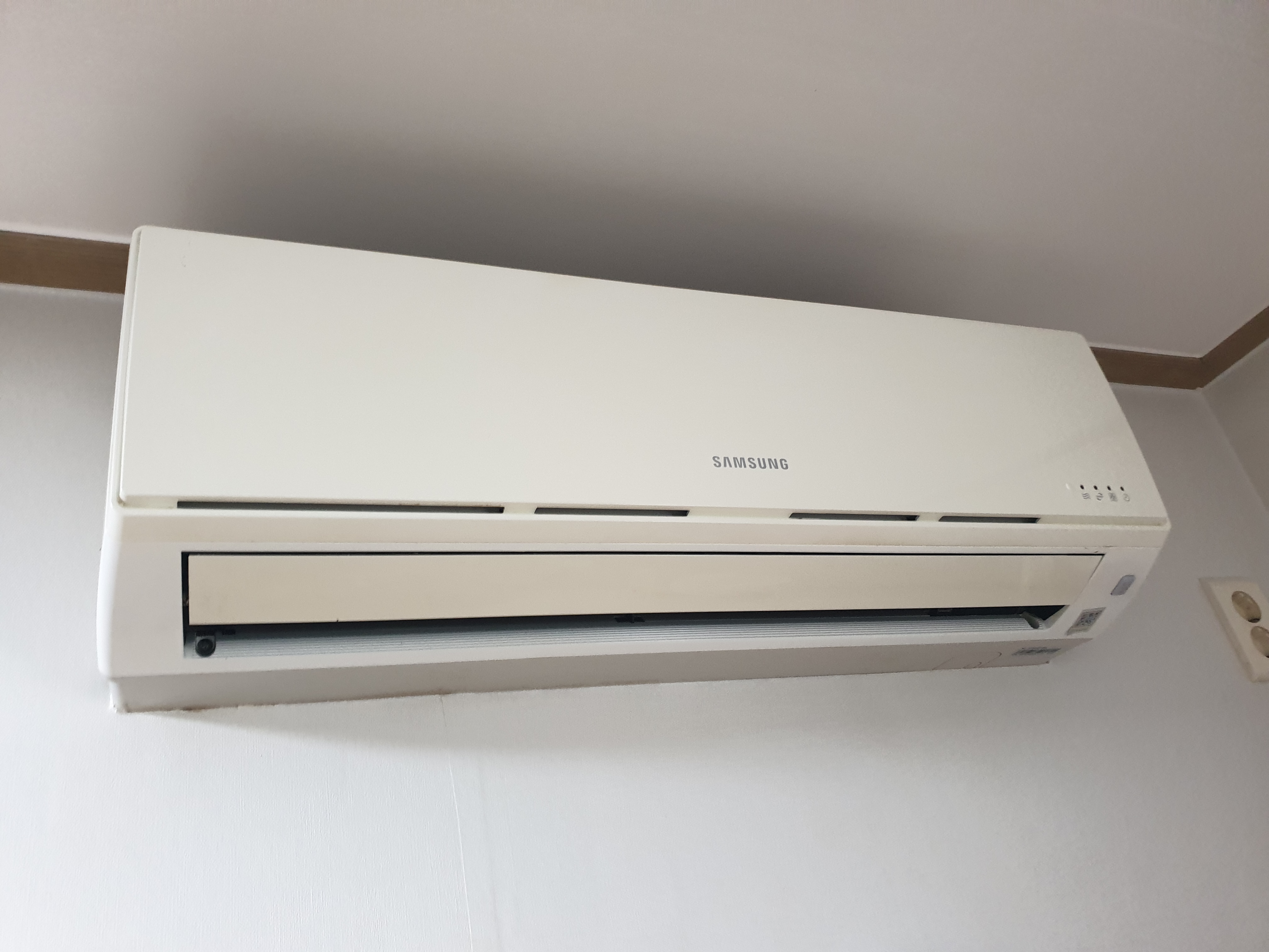 서귀포 벽걸이 에어컨, 왜 청소해야 할까?