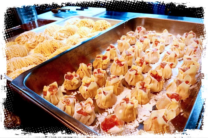 생방송투데이-난징식-튀긴-족발과-홍콩-중국-스타일-중식-만두-딤섬-경기-안양-인덕원-맛집-식당