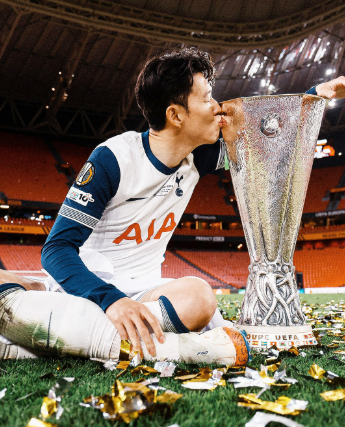 손흥민 우승 세레머니