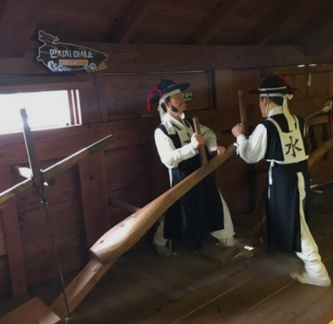 여수_거북선내부