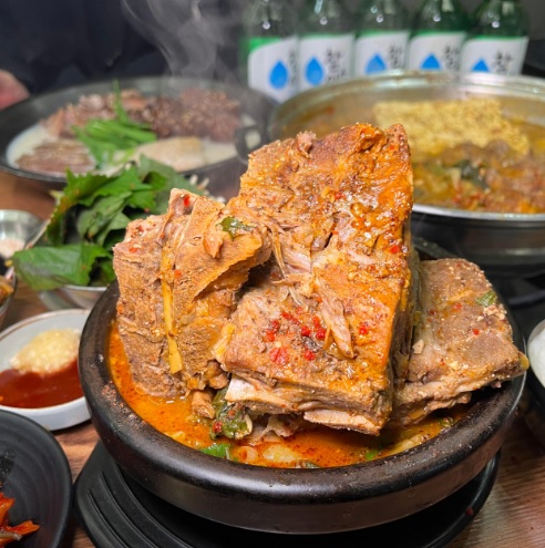 생방송투데이 빅데이터 랭킹 맛집 서울 최고의 뼈해장국 TOP5 &ndash; 담원순대 시청본점