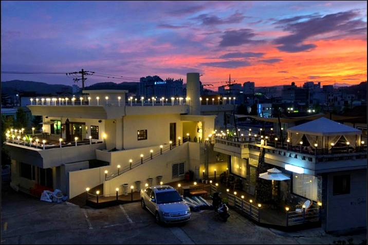 살롱드인사 외부 전경