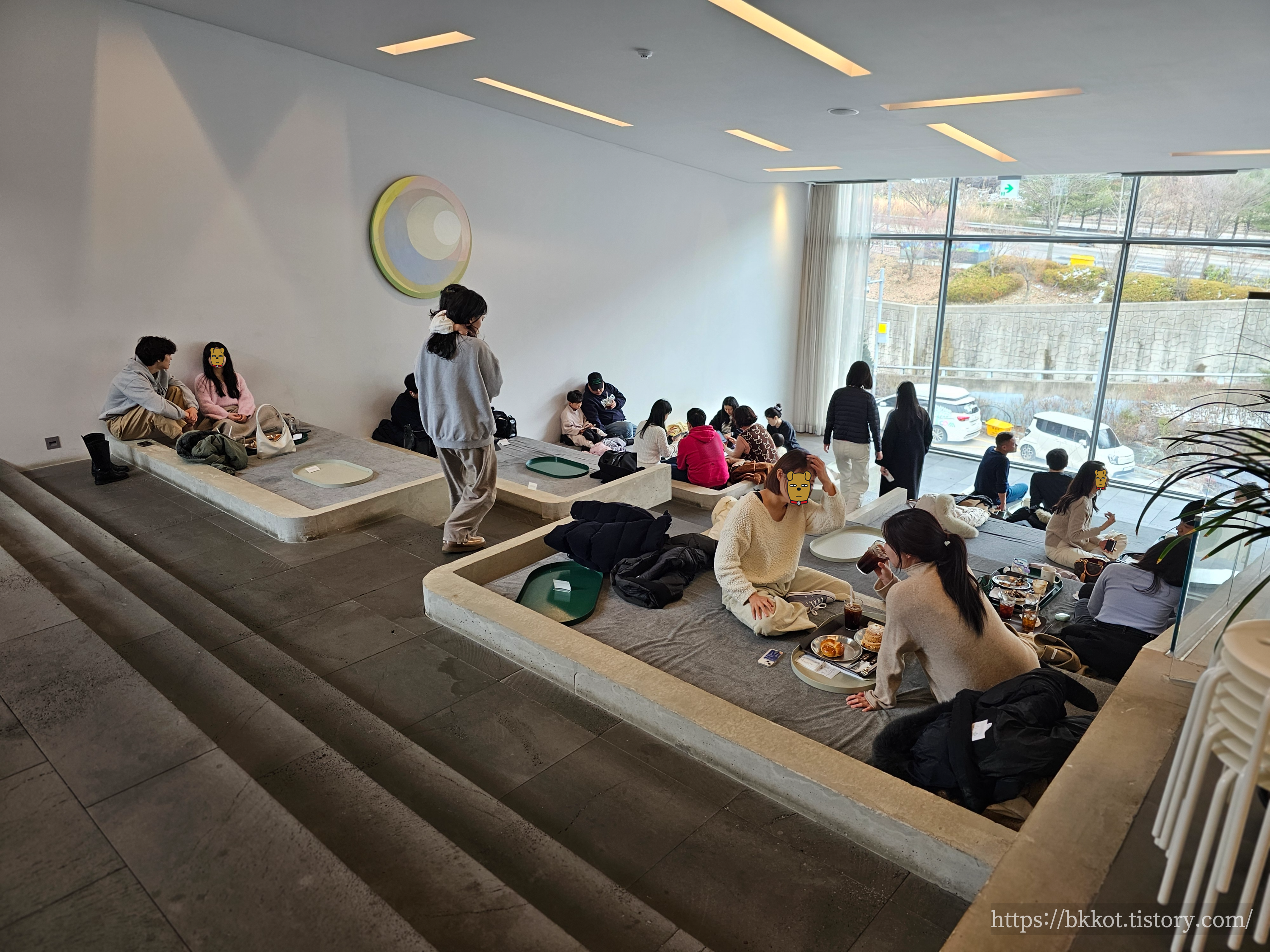 광교 대형카페 르디투어