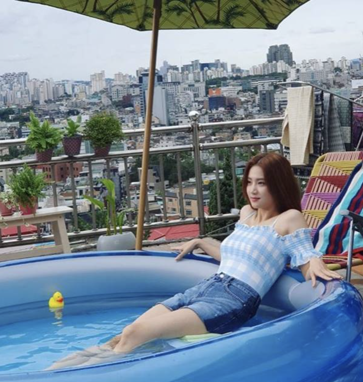 박주현 수영장