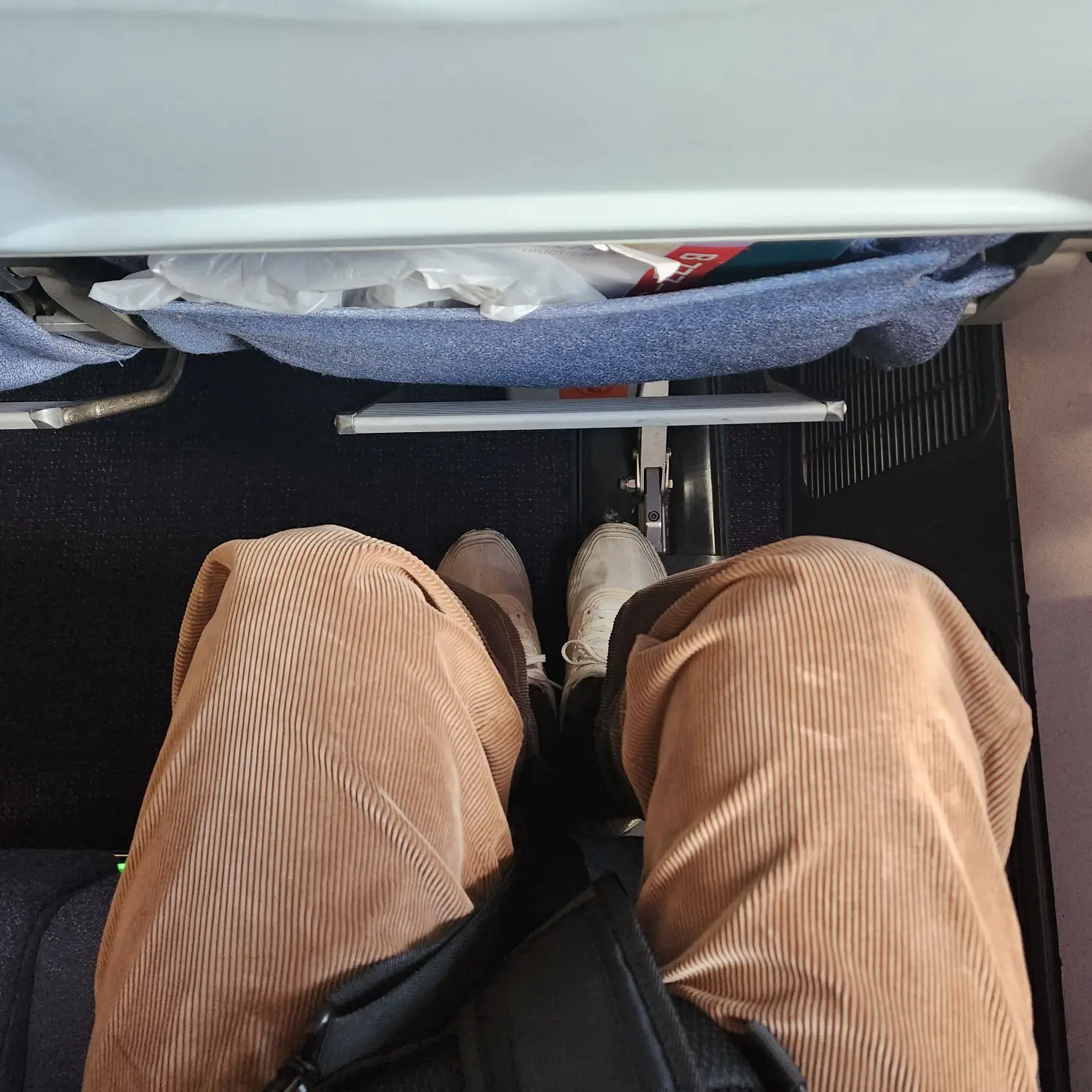 꽤-넓은-좌석-공간