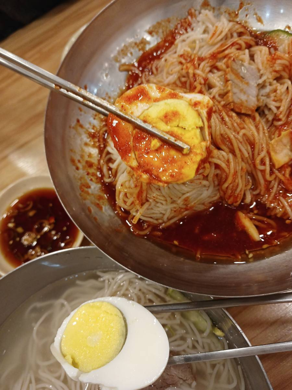 평양면옥 비빔냉면 계란
