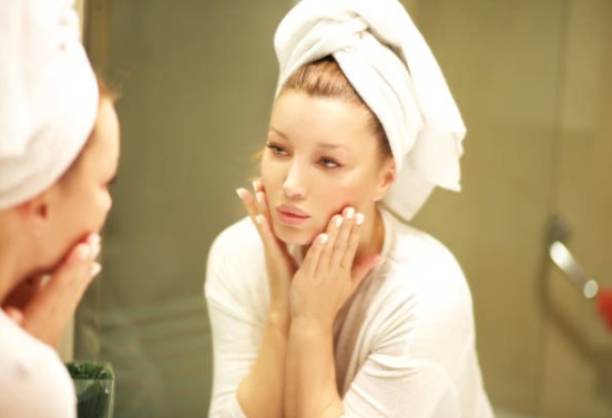 밤에 하는 안티에이징 방법