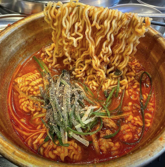 신촌역 고깃집 추천 쟁반집8292 신촌점