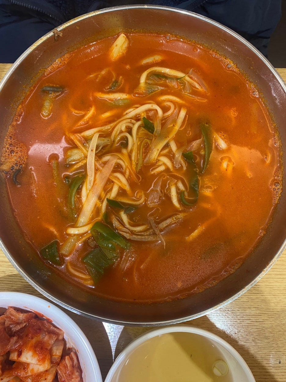 육개장칼국수