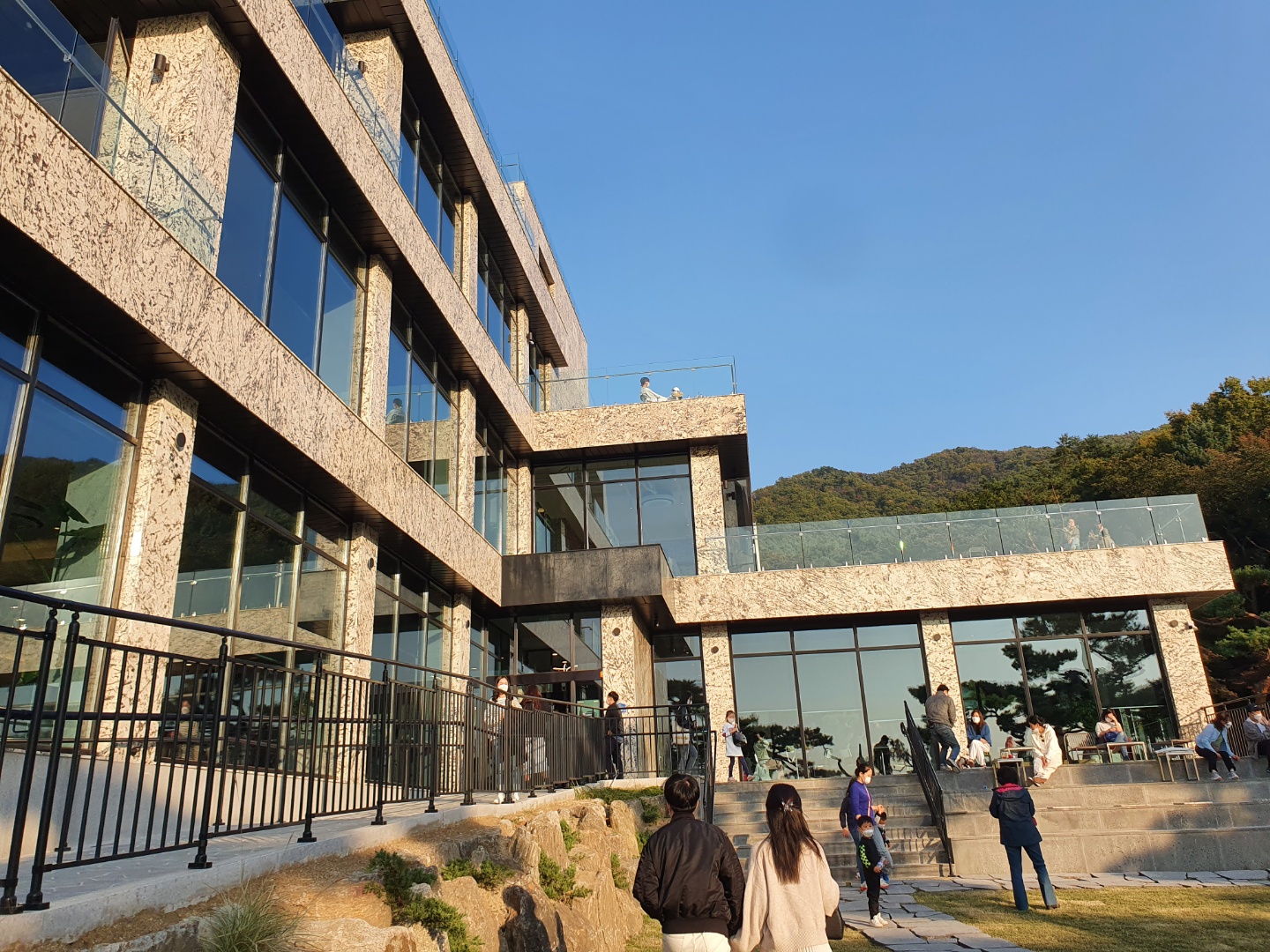 키스톤스피시즈_남양주카페_외관