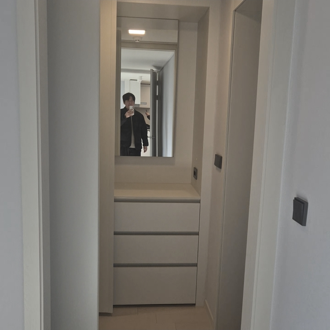 철산자이브리에르 안방 화장대