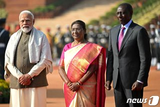 인도 대통령 드라우파디 무르무 프로필 여자 대통령 정보