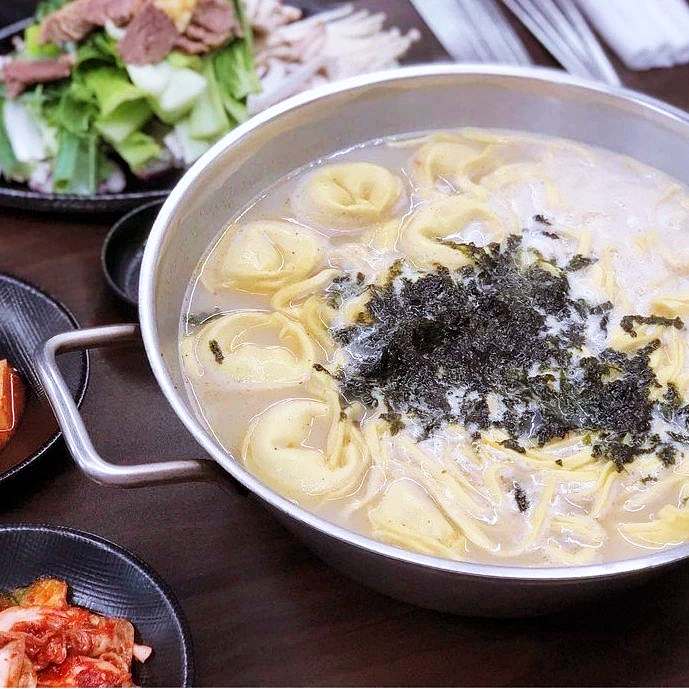 6시내고향 강원 철원 만두전골 만두소에 무우가 들어간 손만두 버섯전골 맛집 오늘 방송 추천 