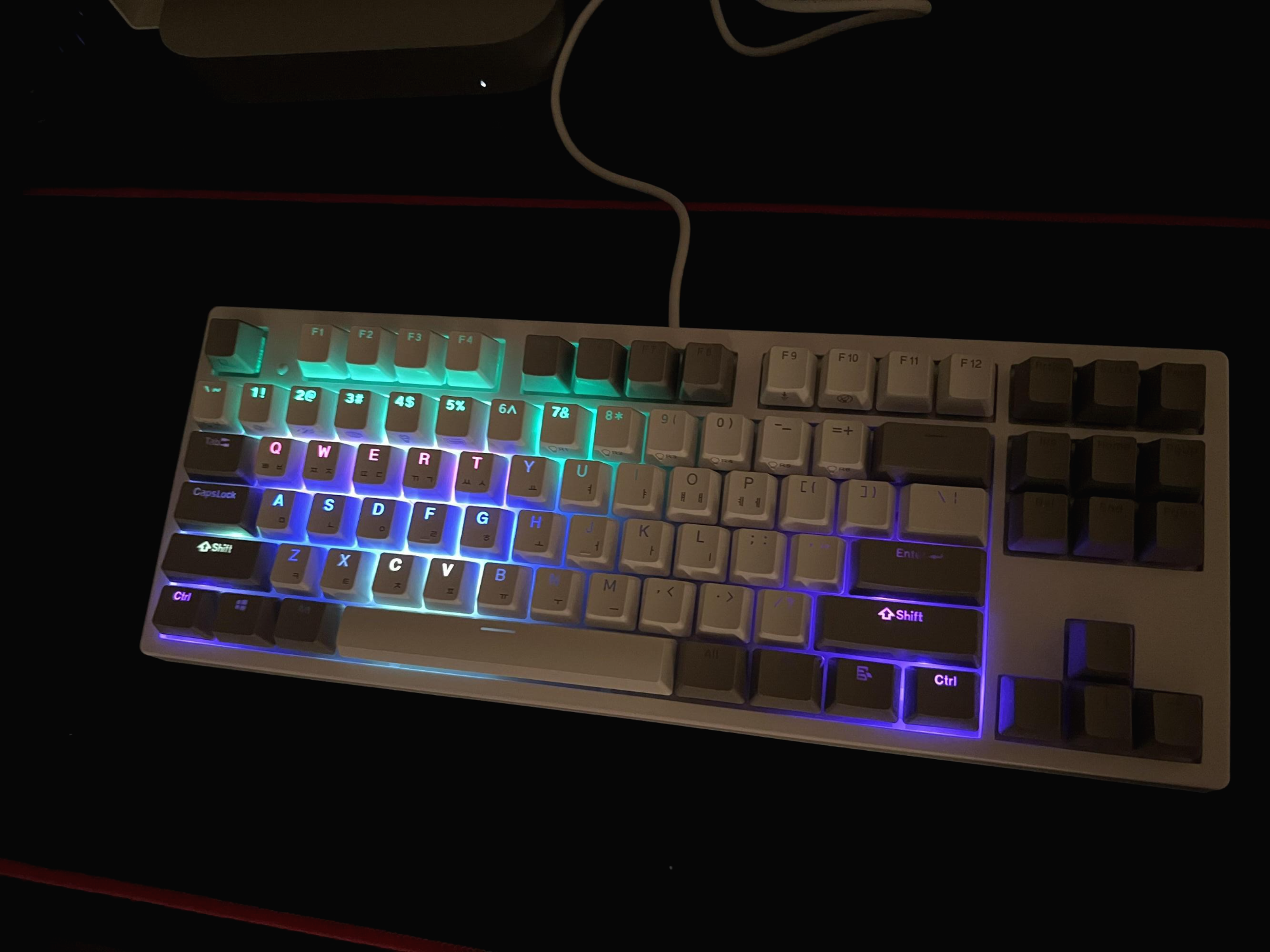 콕스-엔데버-50g-화이트-RGB효과