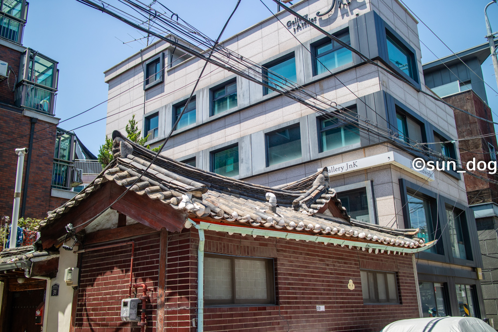 근대한옥과 양옥이 공존하는 동네